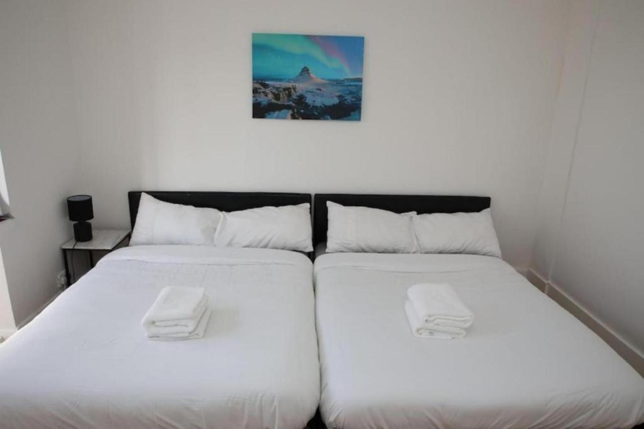 Oyo Timi Holiday Homes London Luaran gambar