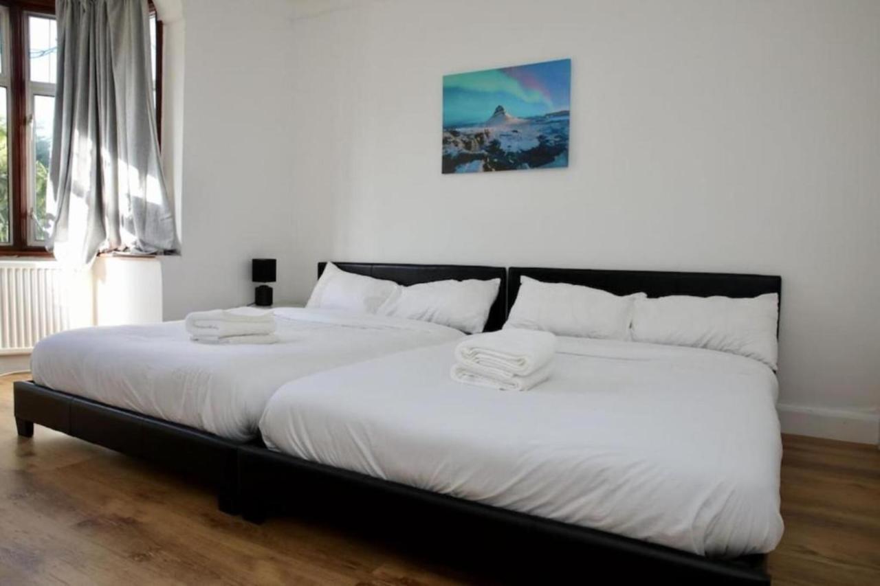 Oyo Timi Holiday Homes London Luaran gambar