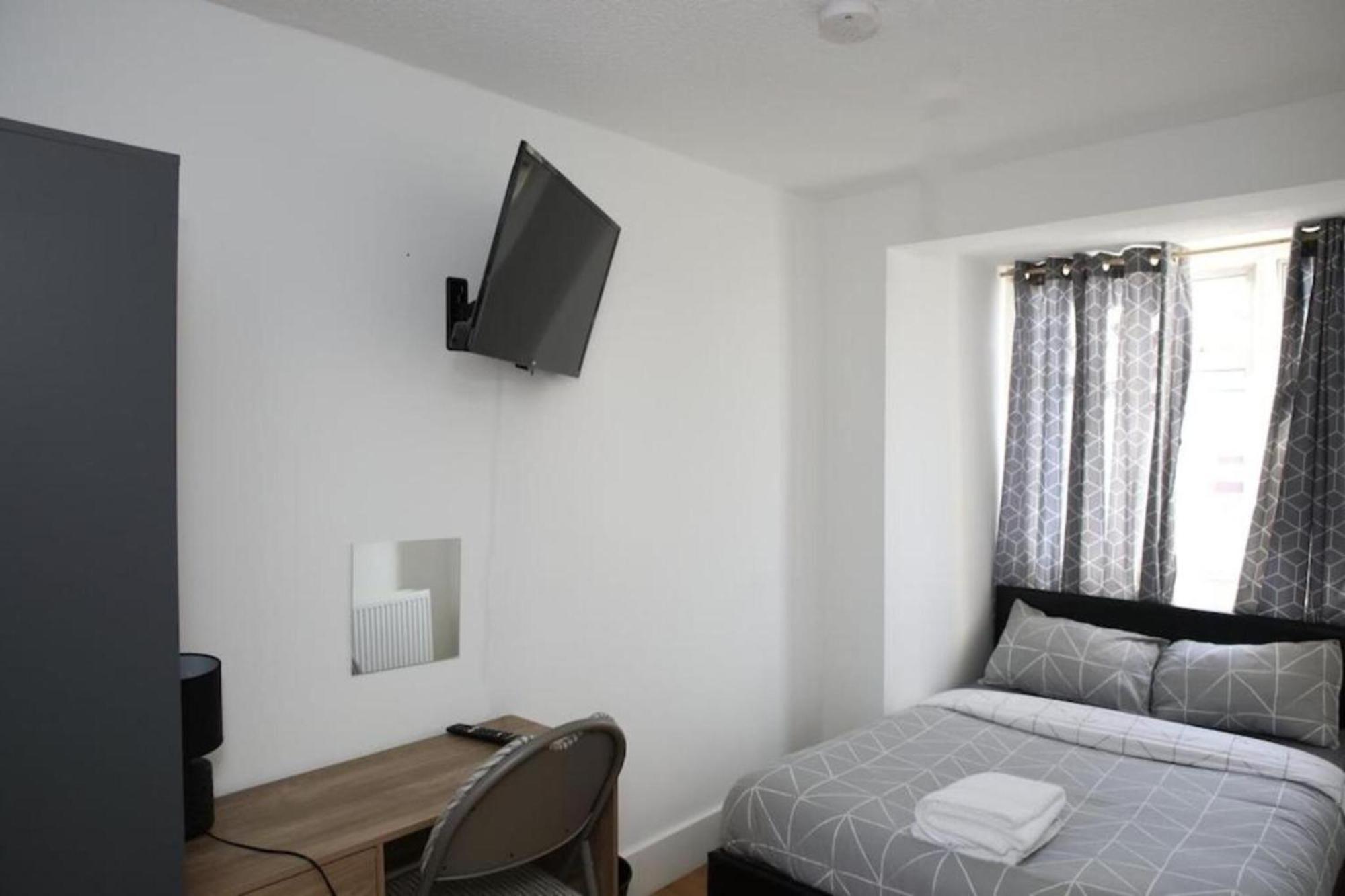 Oyo Timi Holiday Homes London Luaran gambar