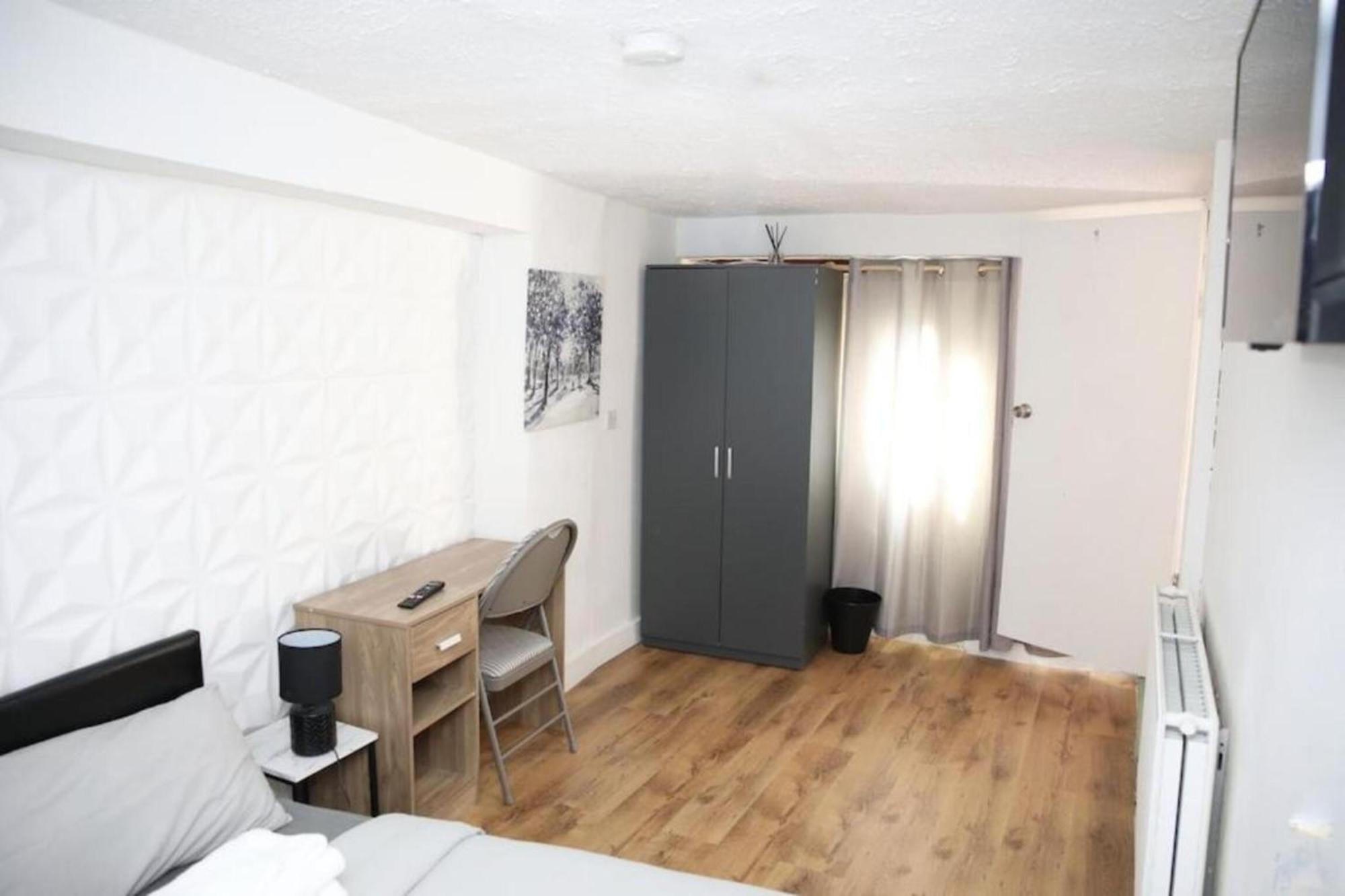 Oyo Timi Holiday Homes London Luaran gambar