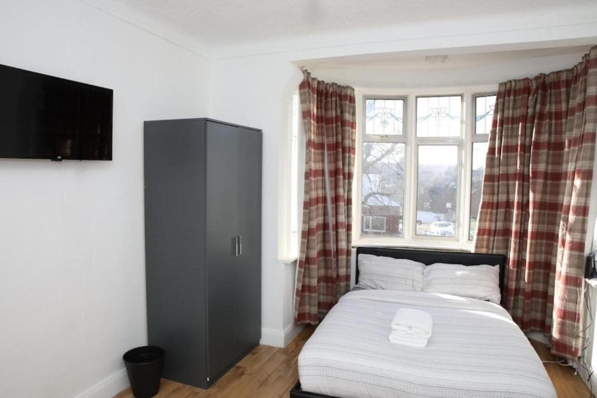 Oyo Timi Holiday Homes London Luaran gambar